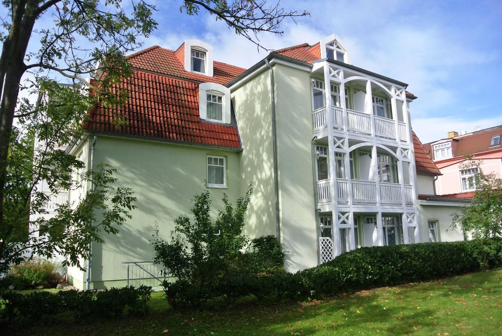 Hotel Rosenhof Ostseebad Kühlungsborn 外观 照片